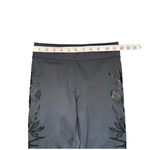 Fabletics Mid-Rise UltraCool Floral 7/8 Activewear Leggings Size XS 0-2 - EUC - Picture 8 of 11